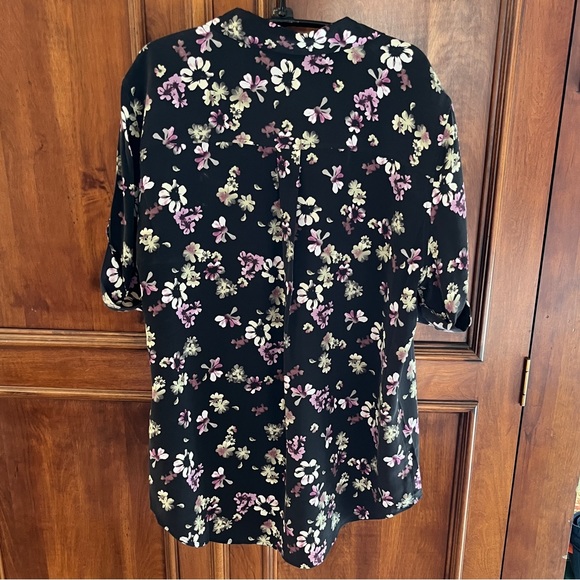 NWOT Equipment Floral Silk Short Sleeve Blouse, size Large - Picture 11 of 14